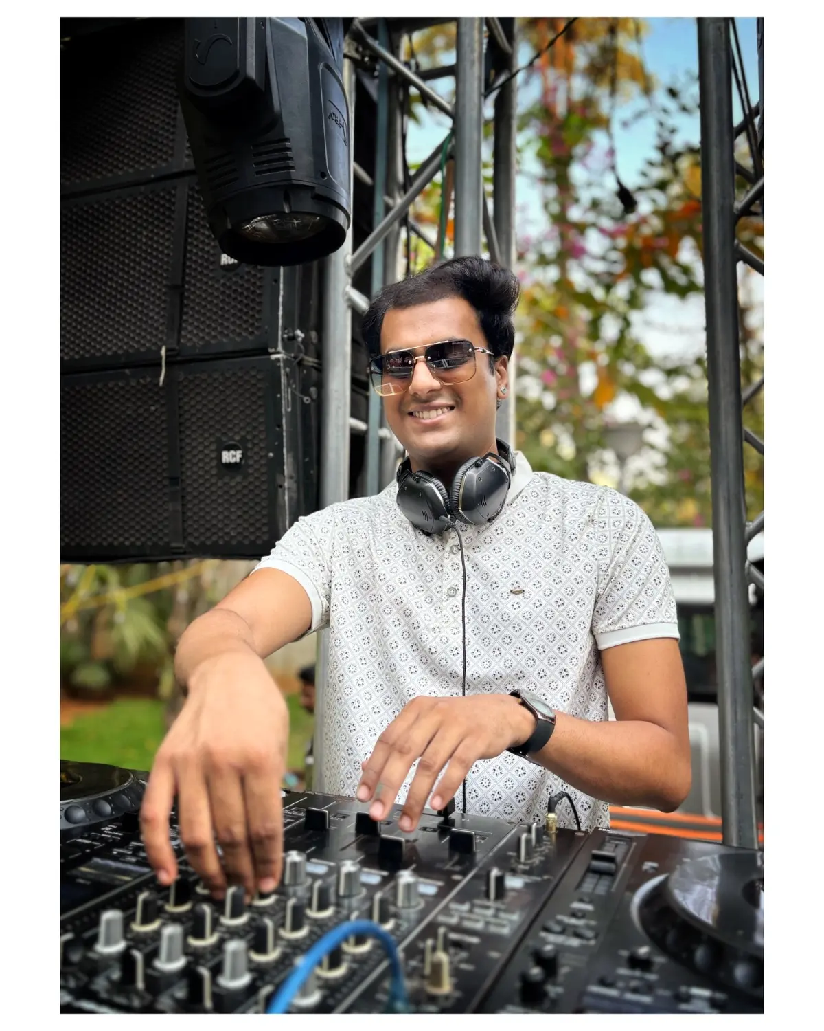 DJGSONYYYYY