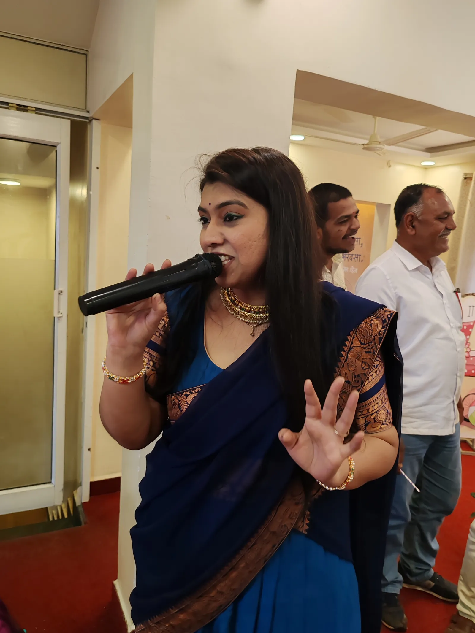 Anchor Gayatri on Mic