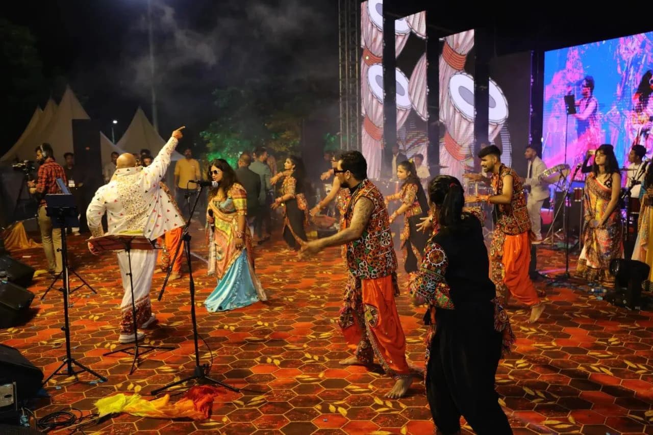 College students performing Garba and Dandiya during Navratri